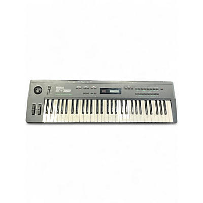 Used Yamaha SY22 Synthesizer