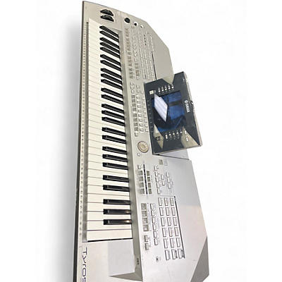 Used Yamaha Tyros 2 Keyboard Workstation