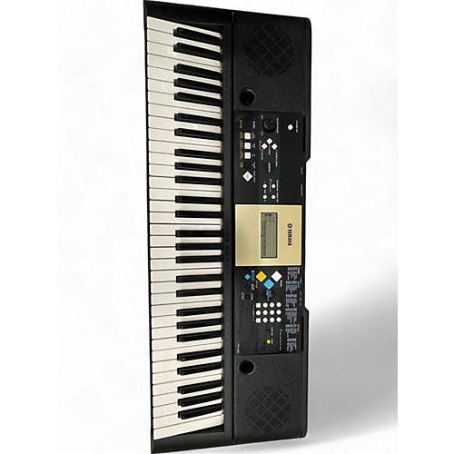 Yamaha Used Yamaha YPT220 61 Key Portable Keyboard