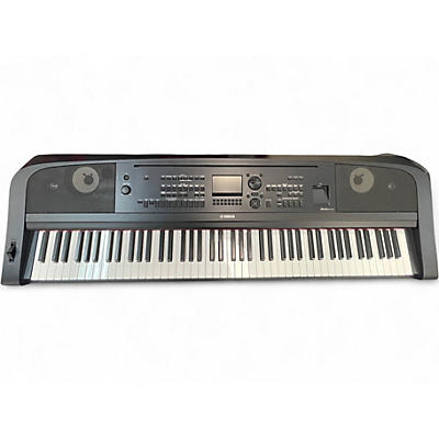 Used Yamaha dgx670 Digital Piano