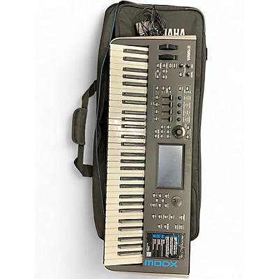 Used Yamaha modx6 Arranger Keyboard