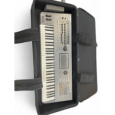 Used Yamaha montage 6 61 key Synthesizer