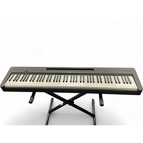 Used Yamaha p143