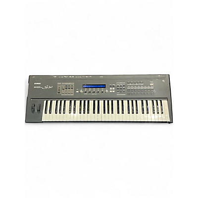 Used Yamaha s30 Synthesizer