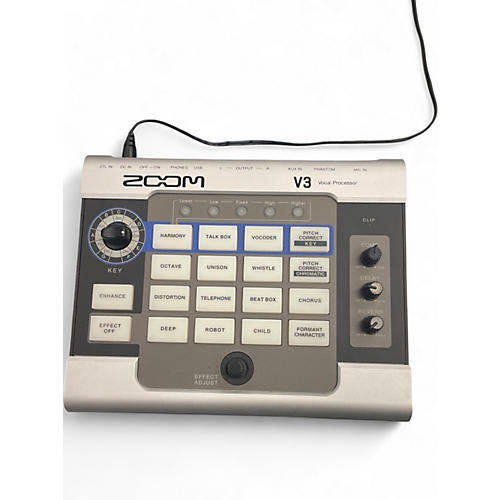 Used Zoom V3  Multi Effects Processor