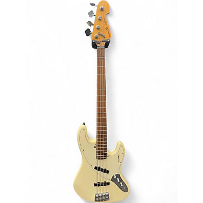 Used strandberg California TT4 White Electric Bass Guitar