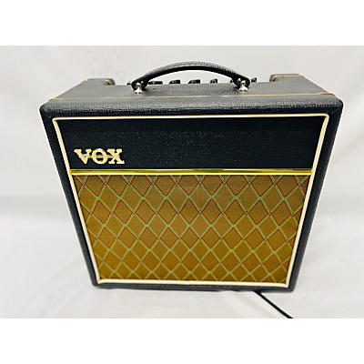 VOX V9168R Pathfinder 15R 15W 1X8 Guitar Combo Amp