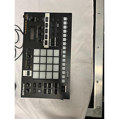 Roland Verselab Mv1 MIDI Controller