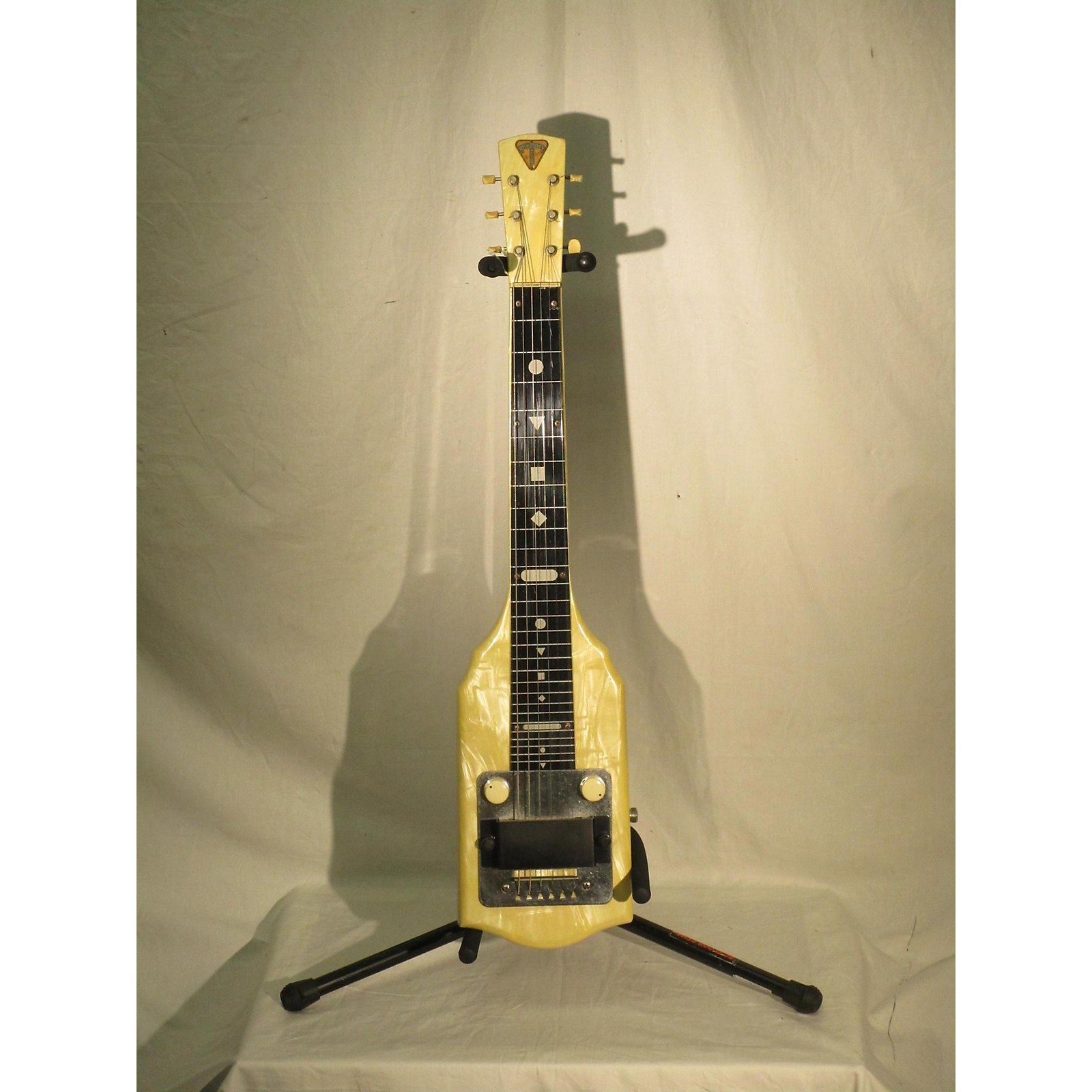 Vintage 1950s Mckinney Guitars Lap Steel OHSC White Pearloid Solid Body ...