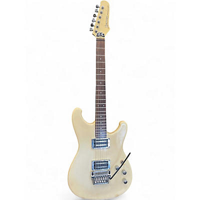 Vintage 1980s Ibanez RS400 Vintage White Solid Body Electric Guitar