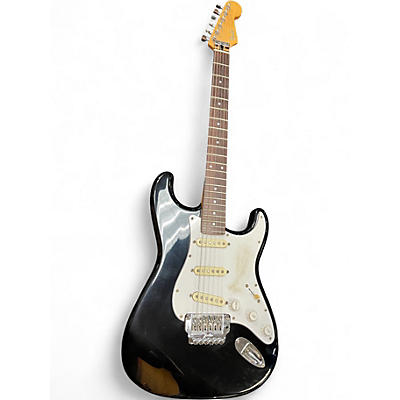 Vintage 1985 Fender ST-562 Stratocaster MIJ Black Solid Body Electric Guitar