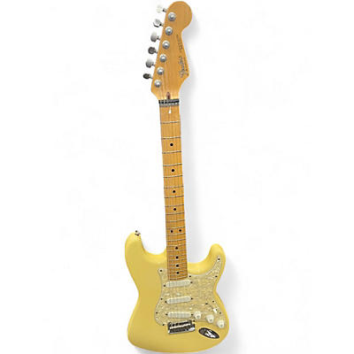 Vintage 1988 Fender AMERICAN STRATOCASTER PLUS Olympic White Solid Body Electric Guitar