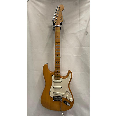 Vintage 1989 Fender American Deluxe Stratocaster Plus Natural Solid Body Electric Guitar