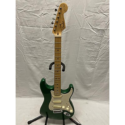 Fender Vintage 1990s Fender Signature Series Eric Clapton Stratocaster Candy Apple Green Solid Body Electric Guitar