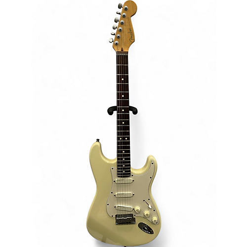 Fender Vintage 1995 Fender Standard Stratocaster Plus Olympic White Solid Body Electric Guitar Olympic White