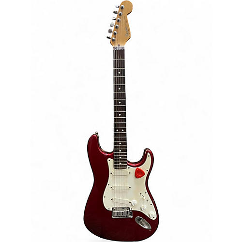 Vintage 1999 Fender Stratocaster Plus Candy Apple Red Solid Body Electric Guitar Candy Apple Red