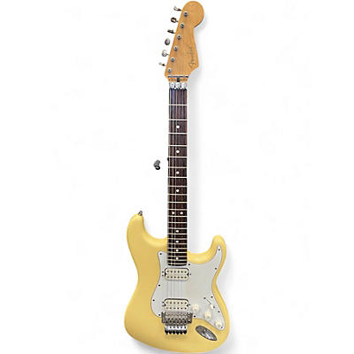 Vintage 2002 Fender Strat Special HH Floyd Rose Classic Vintage White Solid Body Electric Guitar
