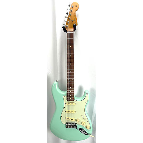 Fender Vintera 60s Stratocaster Solid Body Electric Guitar Seafoam Green