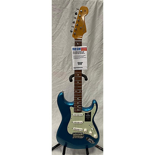 Fender Vintera II '60s Stratocaster Solid Body Electric Guitar Lake Placid Blue