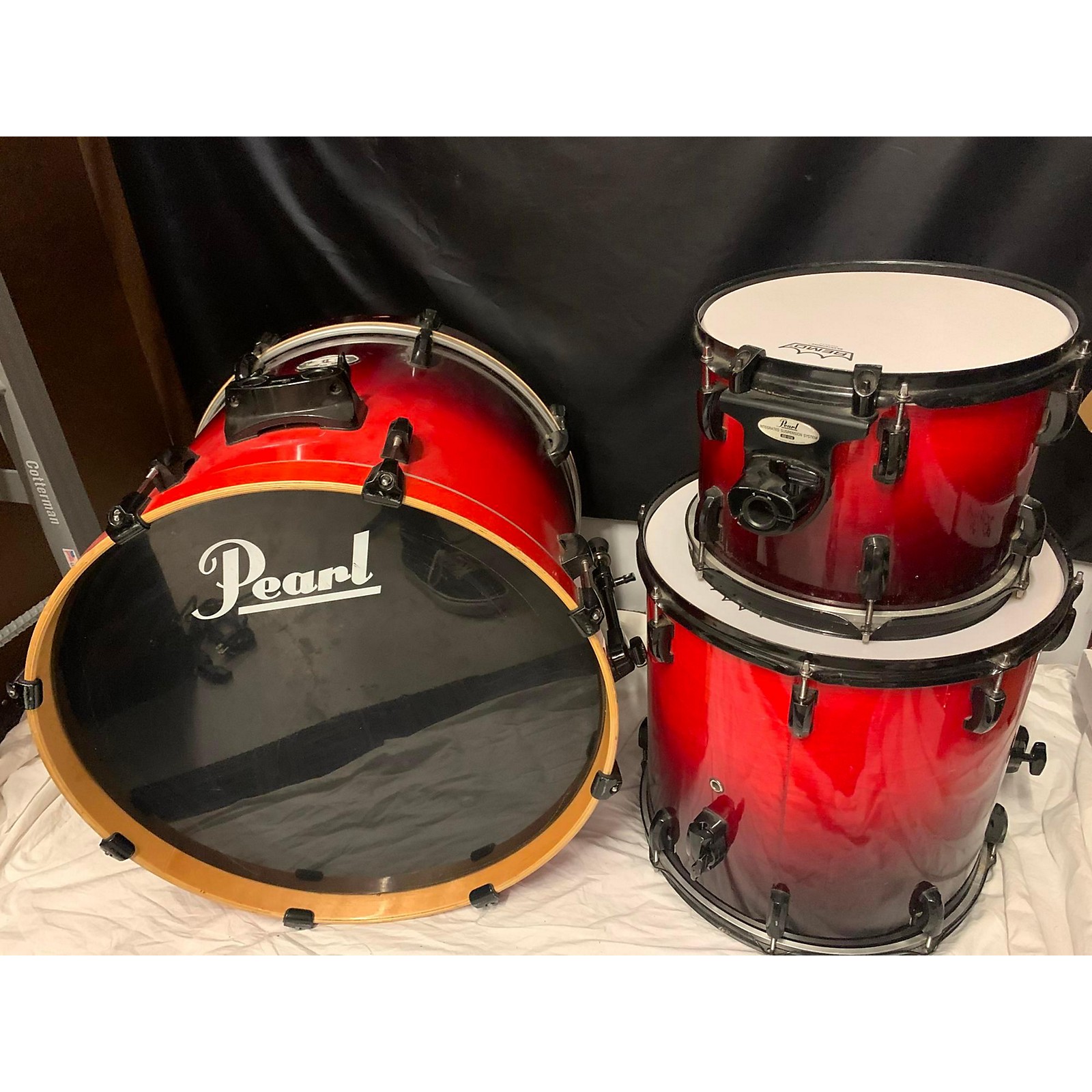 Used Pearl Vision Drum Kit Red To Black Fade Musician s Friend used-pearl-vision-drum-kit-red-to-black-fade-musician-s-friend