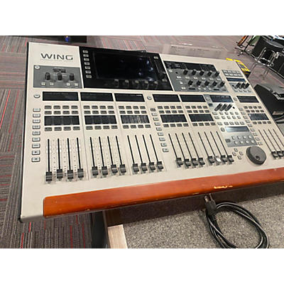 Behringer WING PERSONAL MIXER CONSOL Powered Mixer