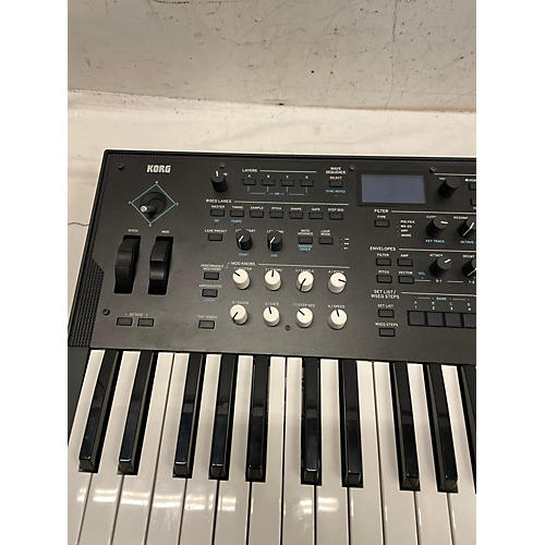 KORG Wavestate Synthesizer