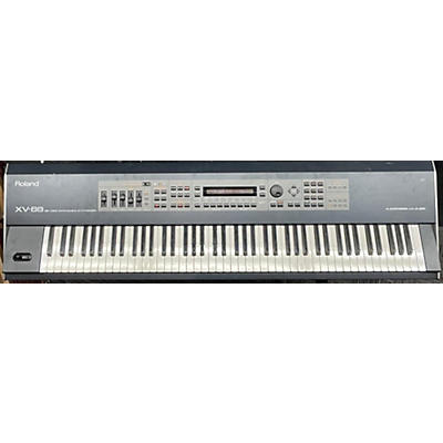 Roland XV 88 Synthesizer