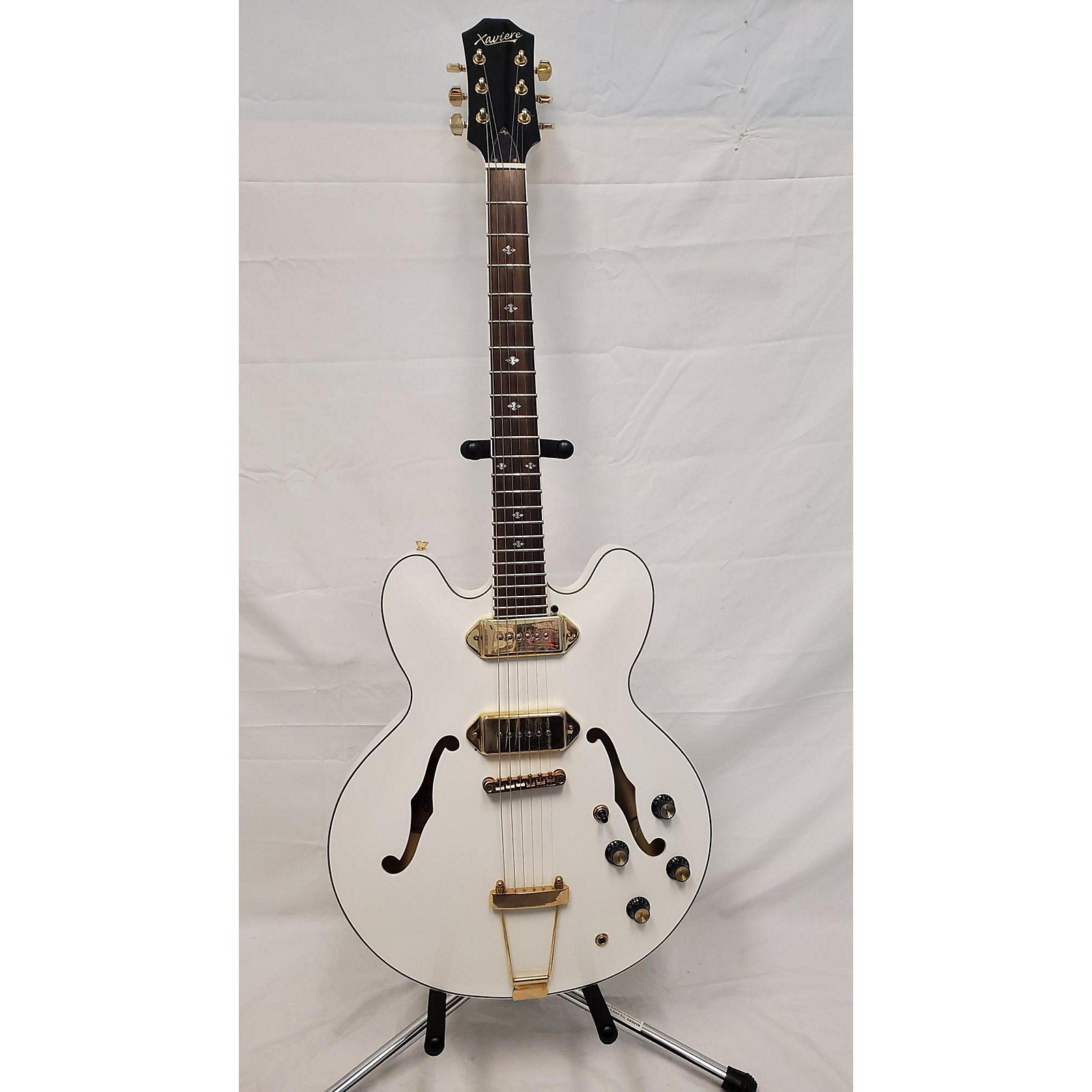 Xaviere XV910 Hollow Body Electric Guitar Musician's Friend