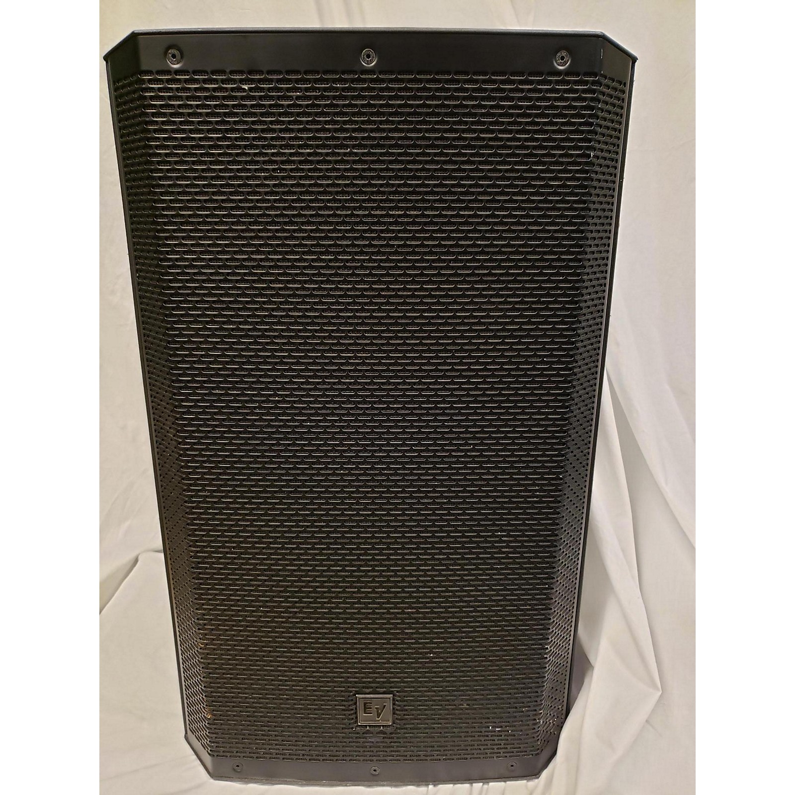 Used ElectroVoice ZLX15P 15in 2Way Powered Speaker Musician's Friend
