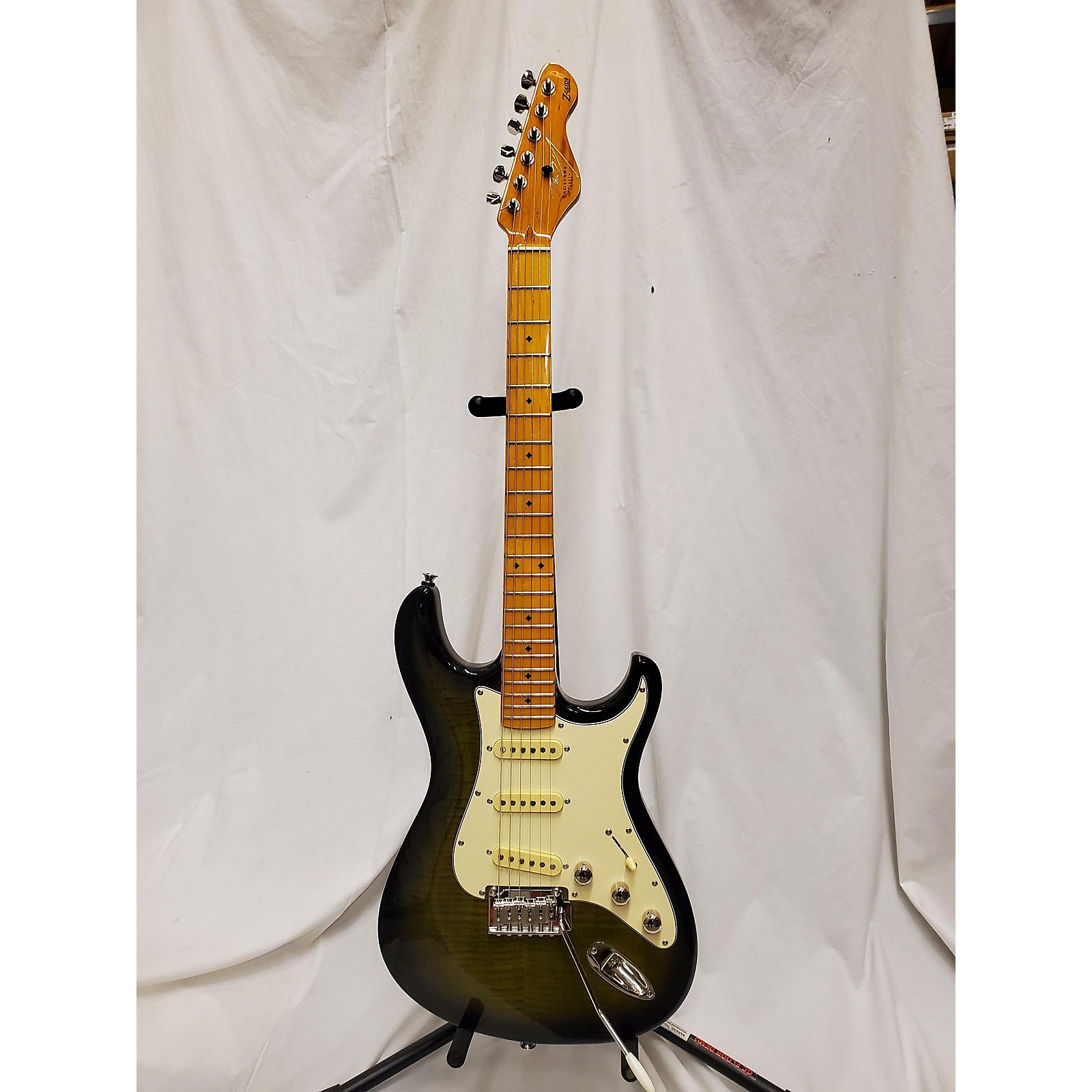 Used Dean Zelinsky Tagliare Zglide Custom Solid Body Electric Guitar